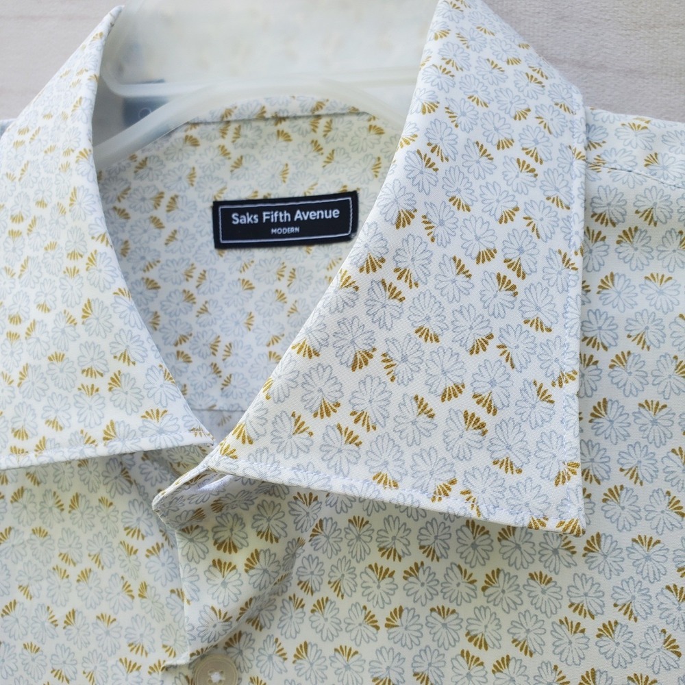 Saks Fifth Avenue Modern Mens XL Floral Button Down Shirt Short Sleeve Cotton